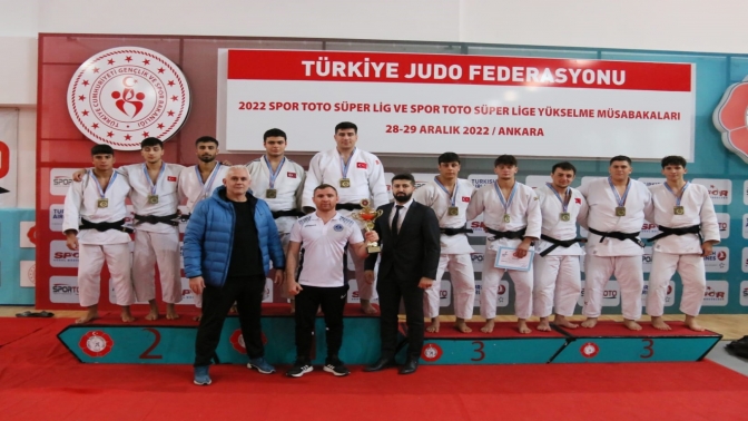 Kağıtspor, judoda süper lige yükseldi