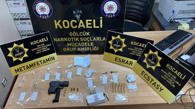 Polisin uyuşturucuyla mücadele çalışmalarında 7 şüpheli yakalandı