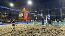 Gölcük Plaj Voleybolunu Çok Sevdi