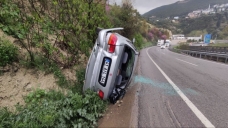 Takla atan otomobilden burnu bile kanamadan çıktı