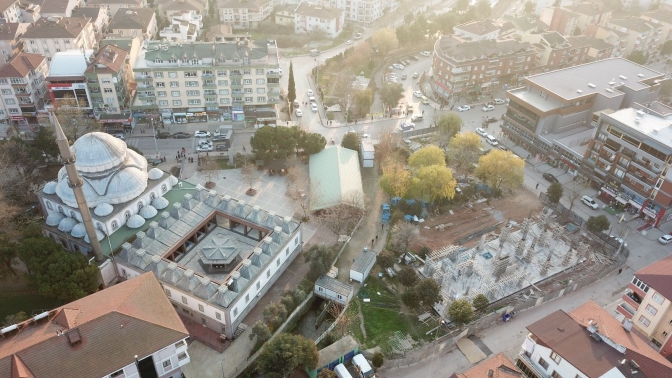 Yarımca Kent Meydanı’nda yoğun çalışma