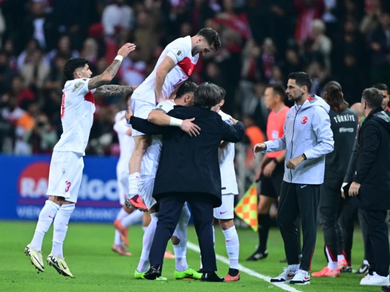 A Milliler İzmit’te Plakayı Yazdı 4-1