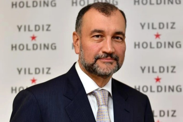 Murat Ülker: Anamın Evinde Yaşıyorum