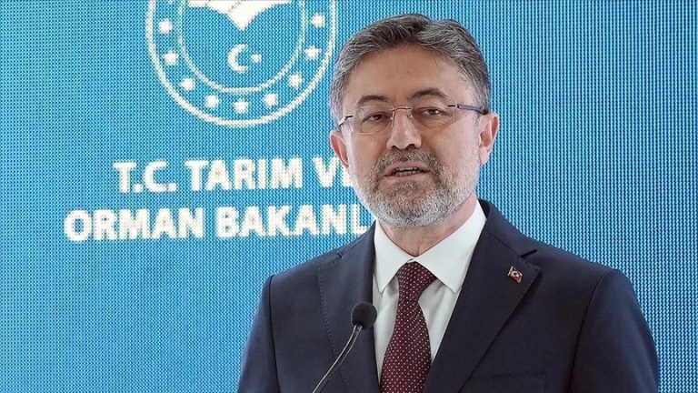 Bakan Yumaklı’dan yapay et açıklaması: Üretim ve satış yok