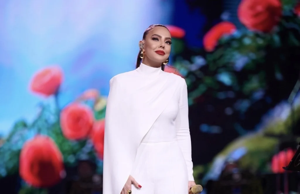Ebru Gündeş’e Riyad Sahnesinden Servet!