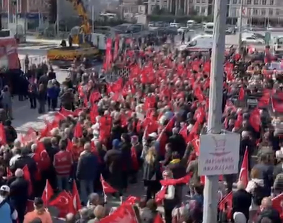 CHP İzmit mitinginden ilk görüntüler!