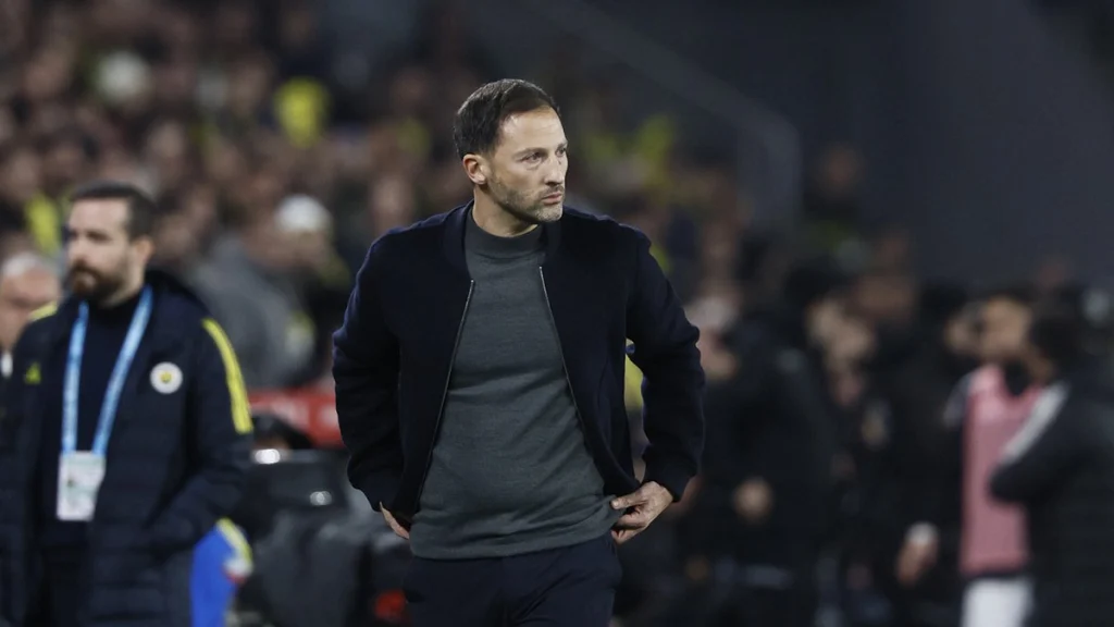 Fenerbahçe Teknik Direktörü Tedesco Hastalandı