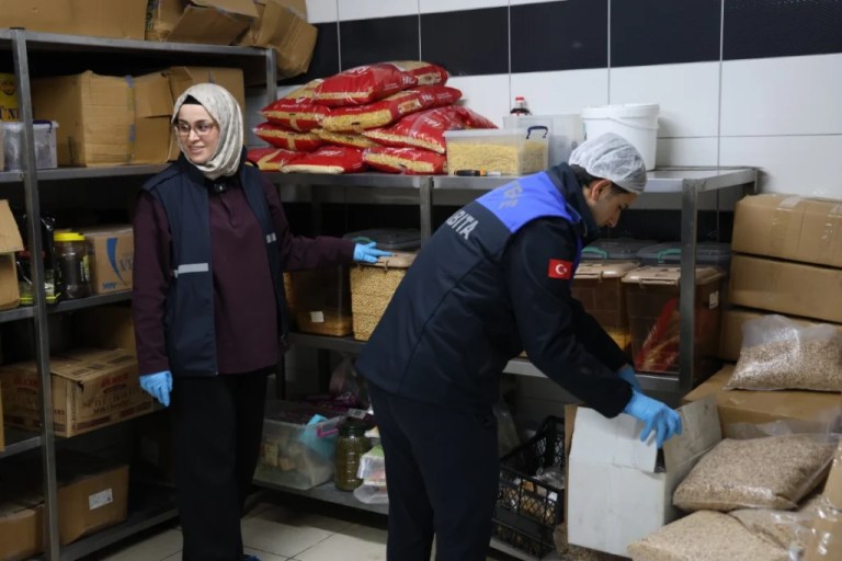 Kartepe’de bayram öncesi gıda denetimi sıkılaştırıldı