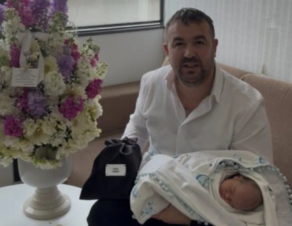 Sakaryalı aile yeni doğan bebeğe Sedat Peker ismini verdi