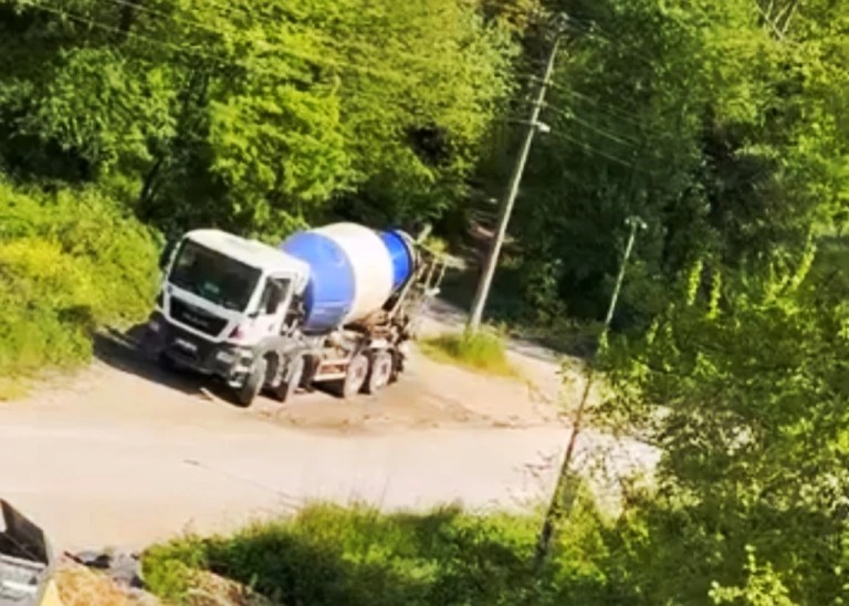 Mesire Alanında beton mikserini Yıkadı!