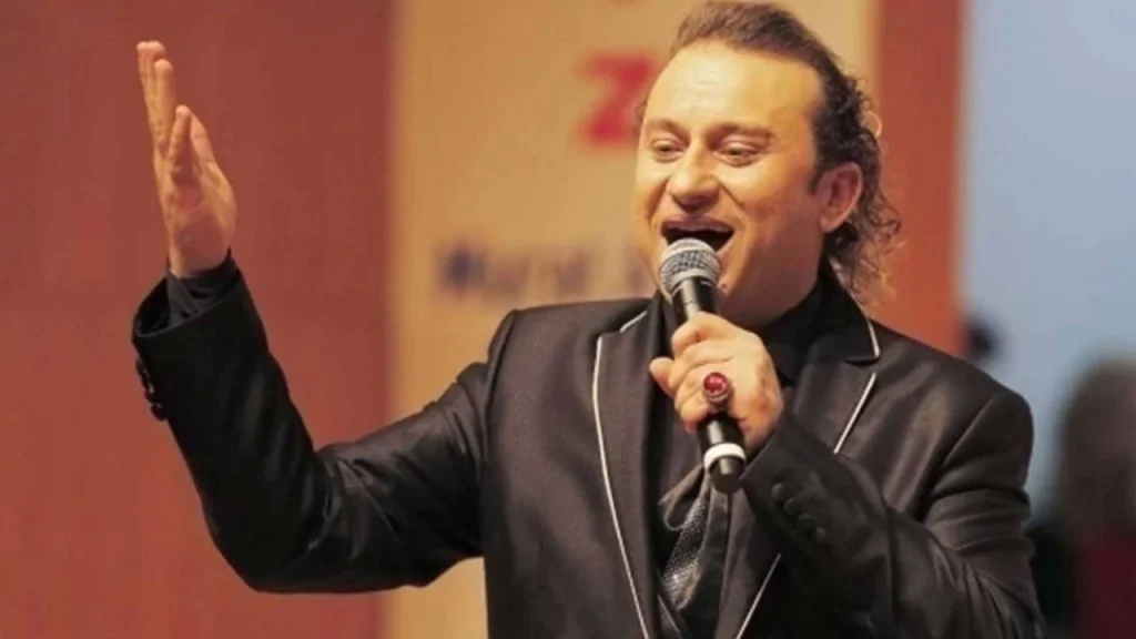 Onur Akay entübe edildi: Yüzünde doku kaybı başladı