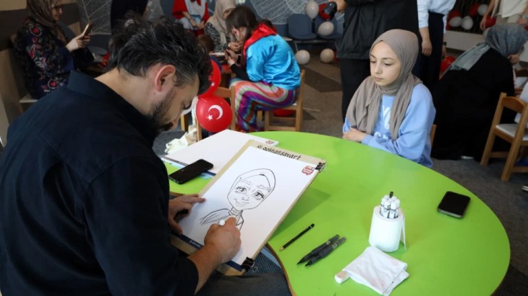 23 Nisan coşkusu Şehir Hastanesi’nde yaşandı