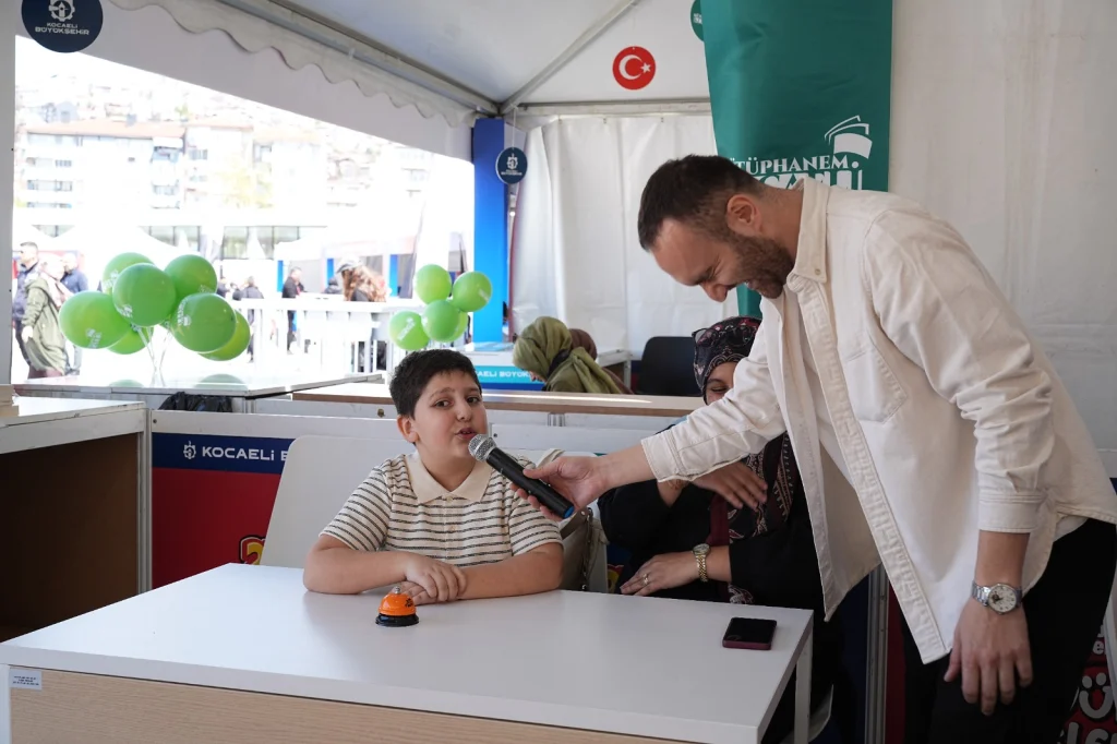 Çocuklar İzmit’te doyasıya eğlendi