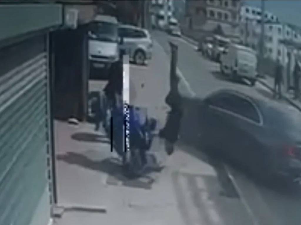 Otomobille,Motosikletine Çarptı!