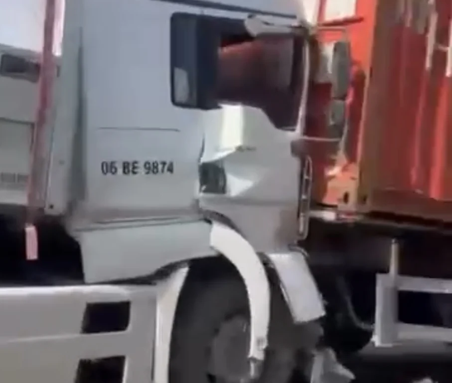 TEM Otoyolu Alikahya’da zincirleme kaza: Trafik durdu!