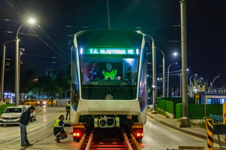 Kocaeli’de tramvay filosu güçlendi: 5 yeni araç hizmete girdi