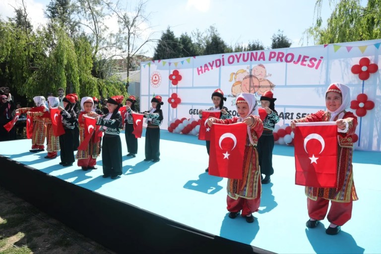 Çayırova’da Çocuk Oyunları Şenliği Coşkusu