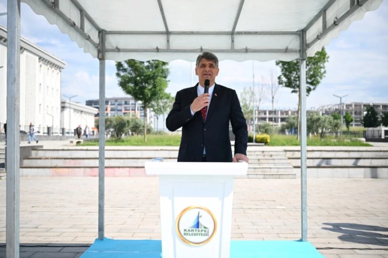 Kartepe’de bayramlaşma coşkusu yaşandı