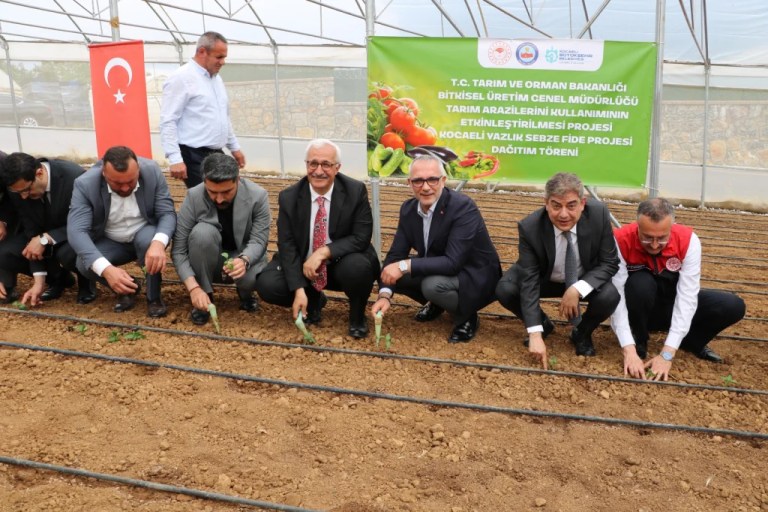 Kocaeli çiftçisine 500 bin fide desteği