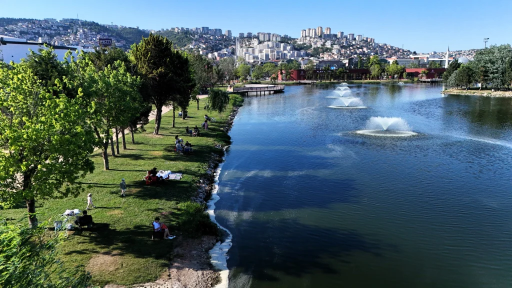 İzmit’in yeni cazibe merkezi Fuar Park