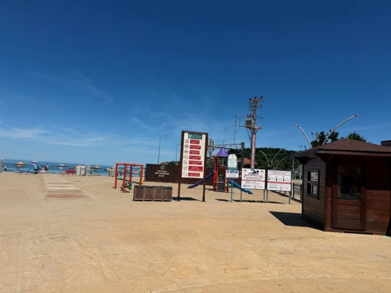 Kocaeli’nin Mavi Bayraklı plajları tatilcileri bekliyor