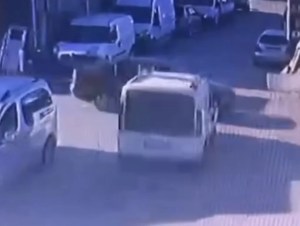Hurdacılar Sokak’ta kaza korkusu bitmiyor!