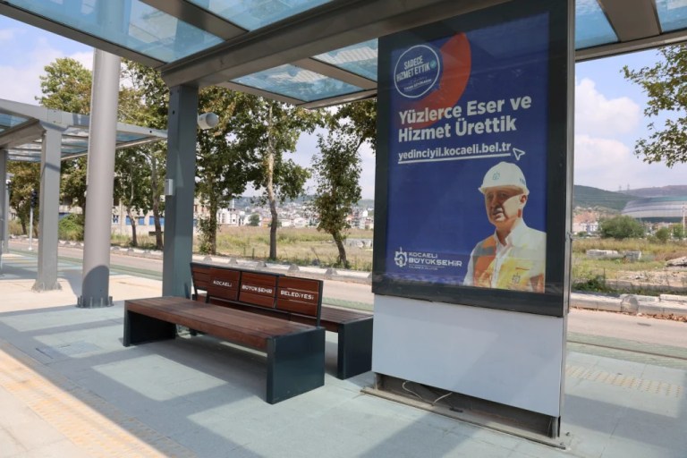 Tramvay duraklarına 260 yeni bank! - 2. görsel