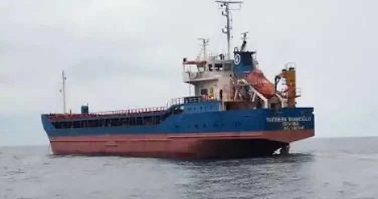 Marmara'da iki gemi çarpıştı: 10 personel kayıp!