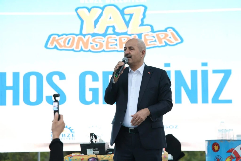 Gebze'de çocuklar yaza eğlenceyle veda etti