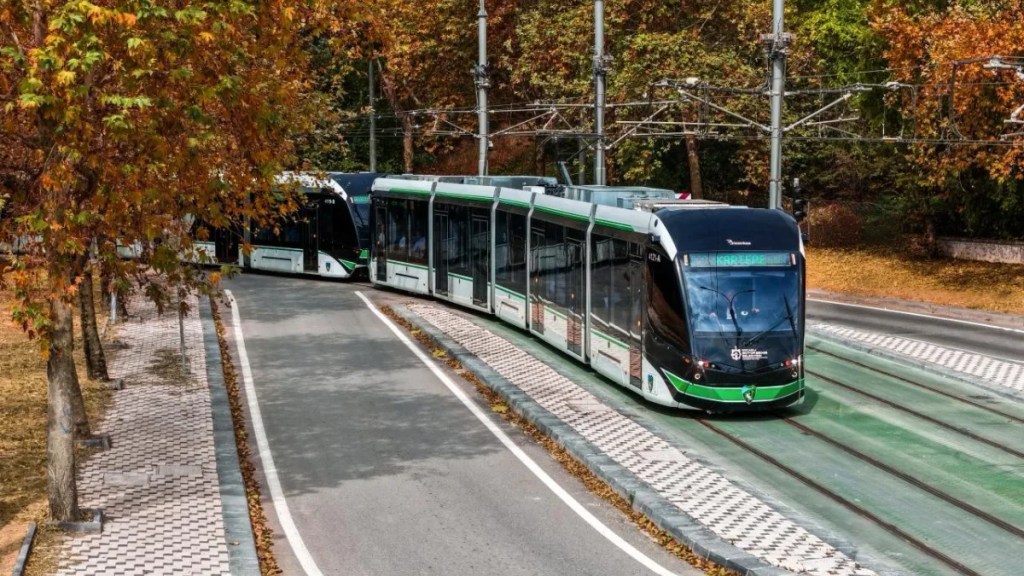 Akçaray günlük 85 bin 546 yolcuyla rekor kırdı