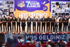 Çayırova 7. Kitap Günleri Kapılarını Açtı