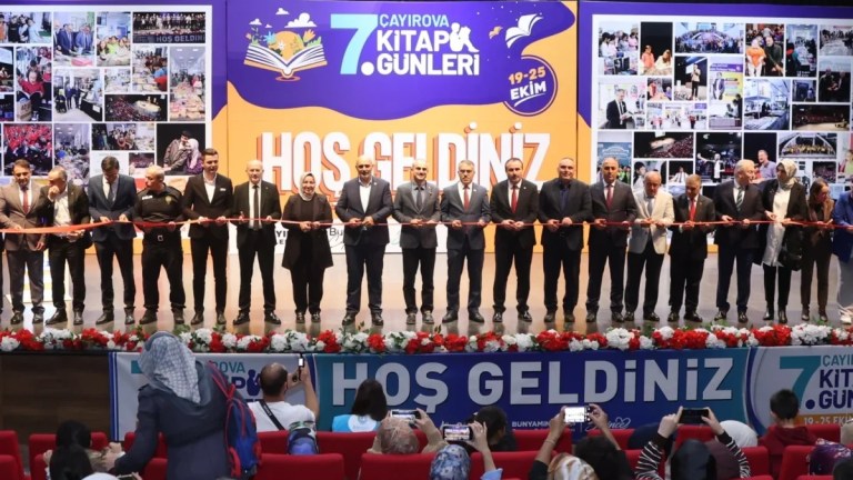 Çayırova 7. Kitap Günleri Kapılarını Açtı