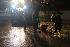 Çayırova’da ekipler sağanağa karşı sahada