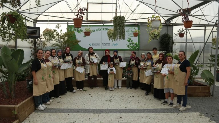 Çayırova’da teraryum atölyesi düzenlendi