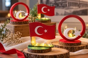 Cumhuriyet coşkusu Osmangazi Köprüsü’ne taşınıyor