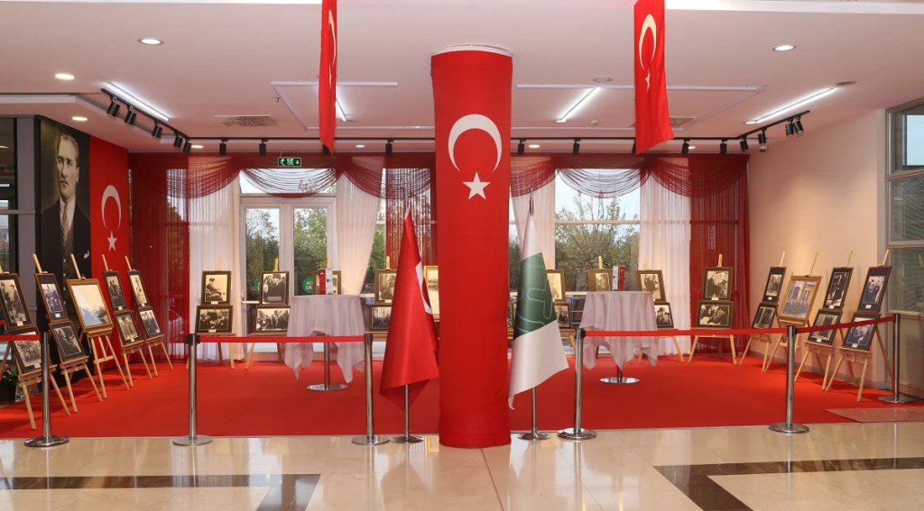 KOTO'da Atatürk ve Cumhuriyet Sergisi açıldı - 2. görsel