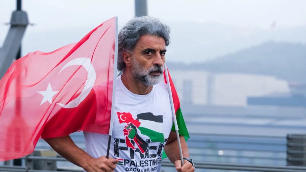 Osmangazi Köprüsü'nde Cumhuriyet için koştular