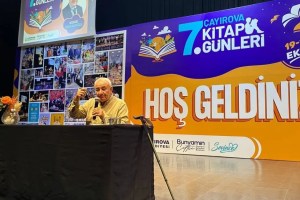 Vehbi Vakkasoğlu Çayırovalı okurlarla buluştu